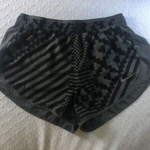 Women’s Gray and Black Nike Dri-fit Shorts, sz Medium
